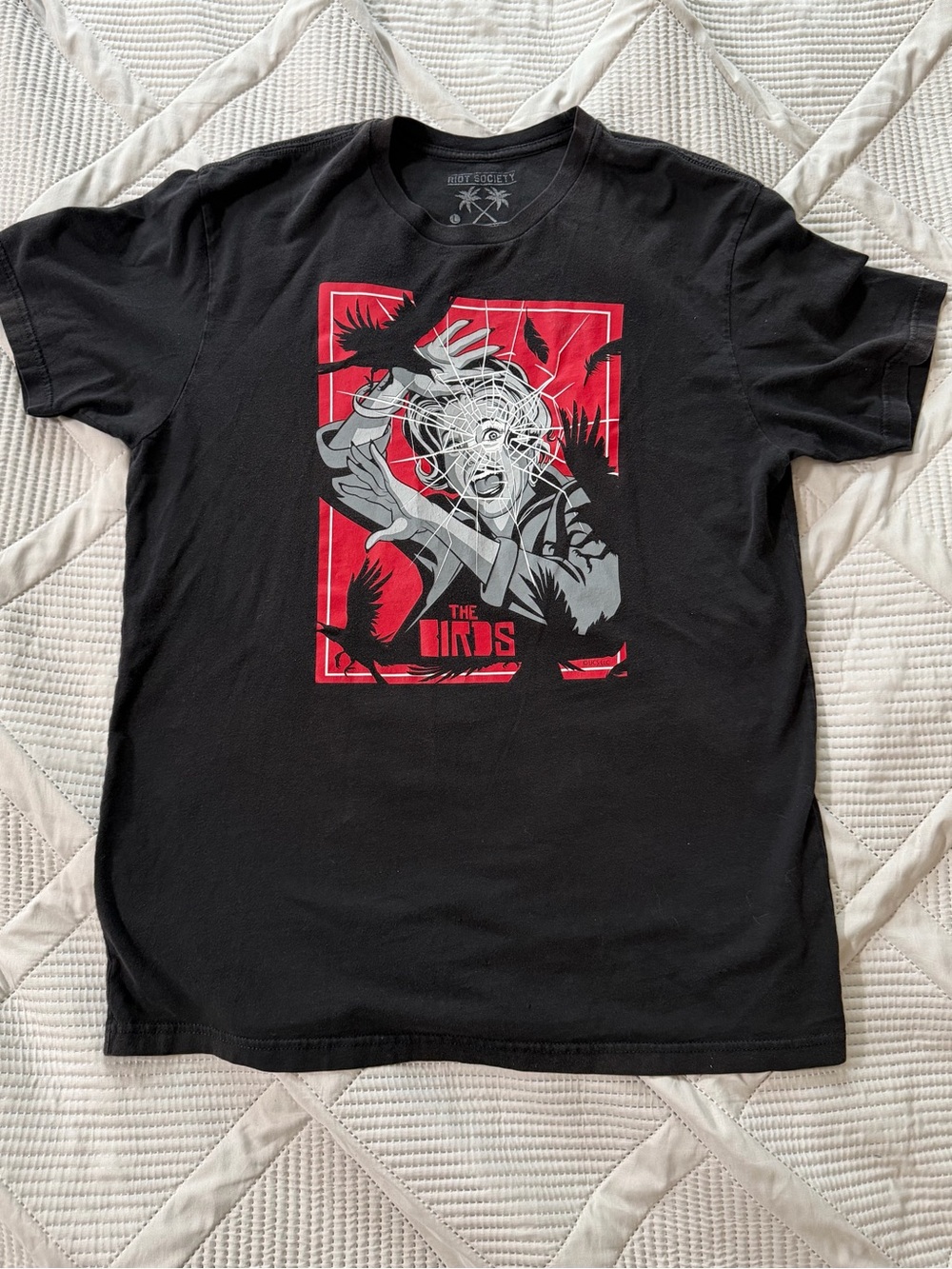 riot society Black Short-Sleeve Tee with Red and Gray Graphic